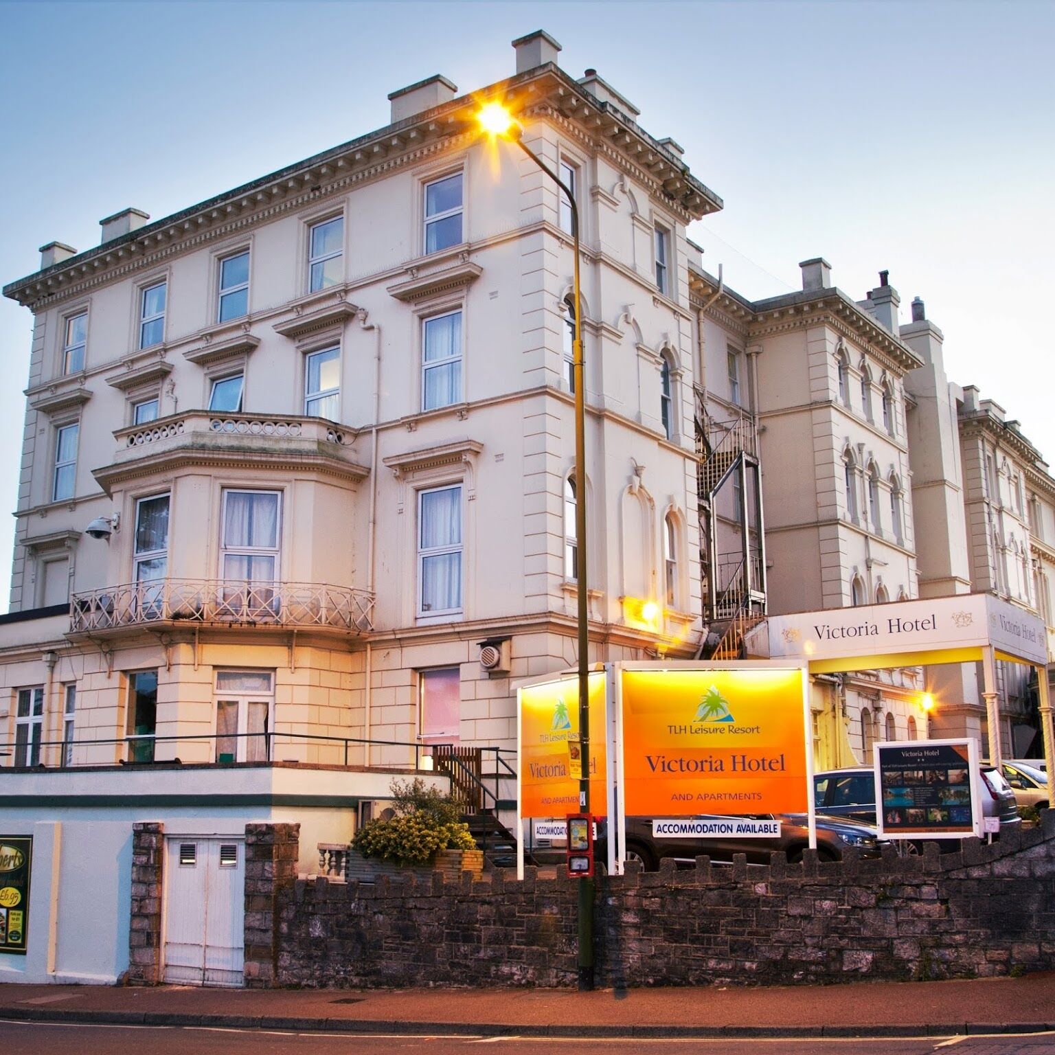 Tlh Victoria Hotel - Tlh Leisure, Entertainment And Spa Resort Torquay Exterior photo
